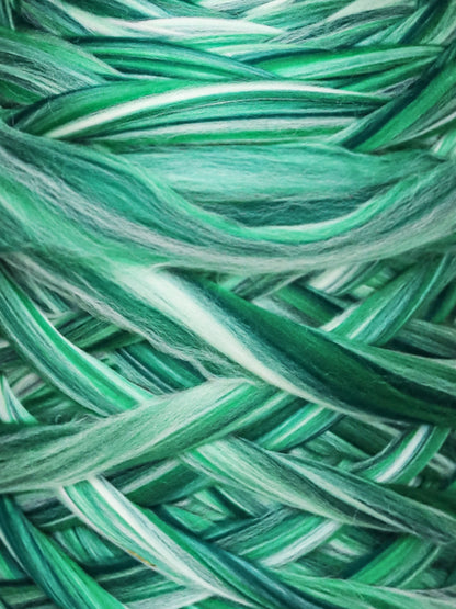 Kromski Merino Kammzug Standard in Monstera, Farbe 110