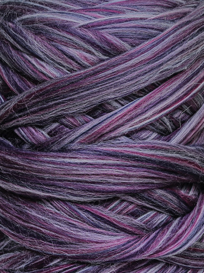 Kromski Merino Kammzug Standard in Pflaume meliert, Farbe 80