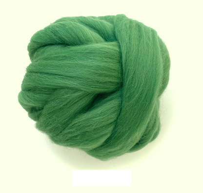 Kromski Merino Kammzug Standard in Grasgrün, Farbe 45