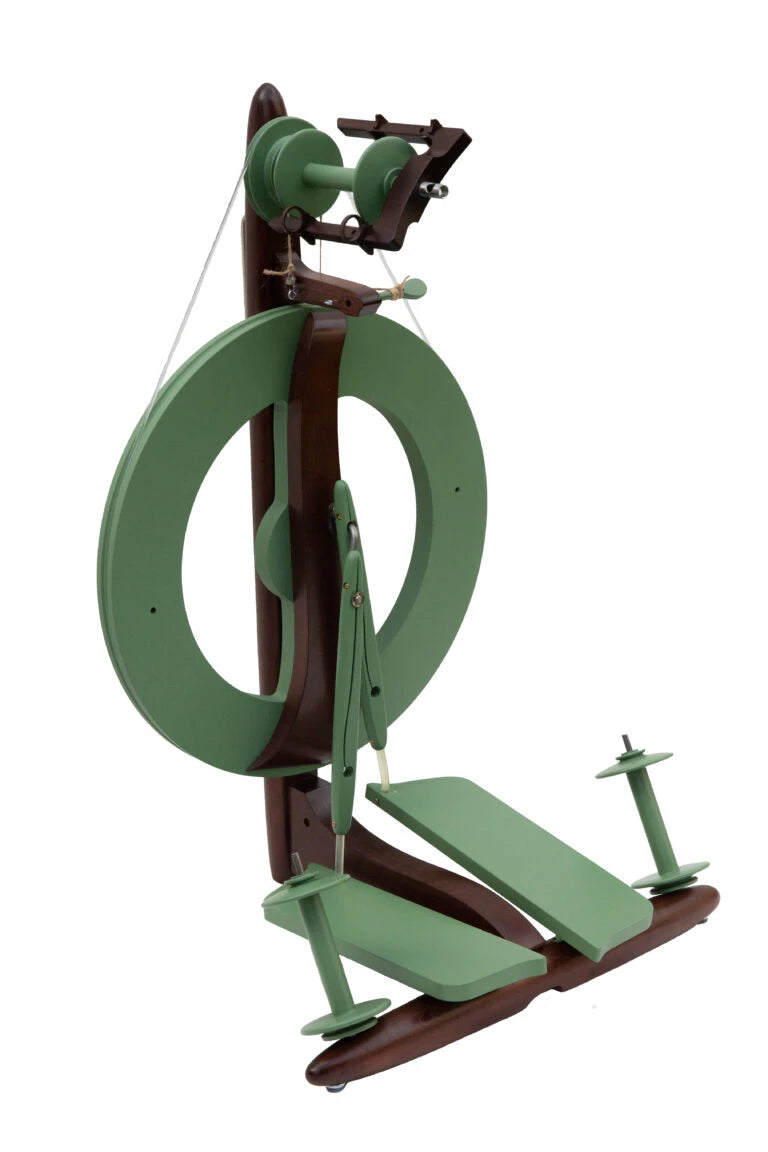 Kromski Fantasia spinning wheel